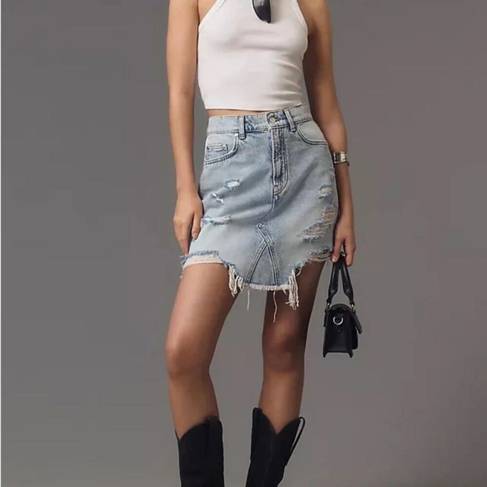 Anthropologie Pilcro Light Blue Denim Distressed Mini Skirt Size 2